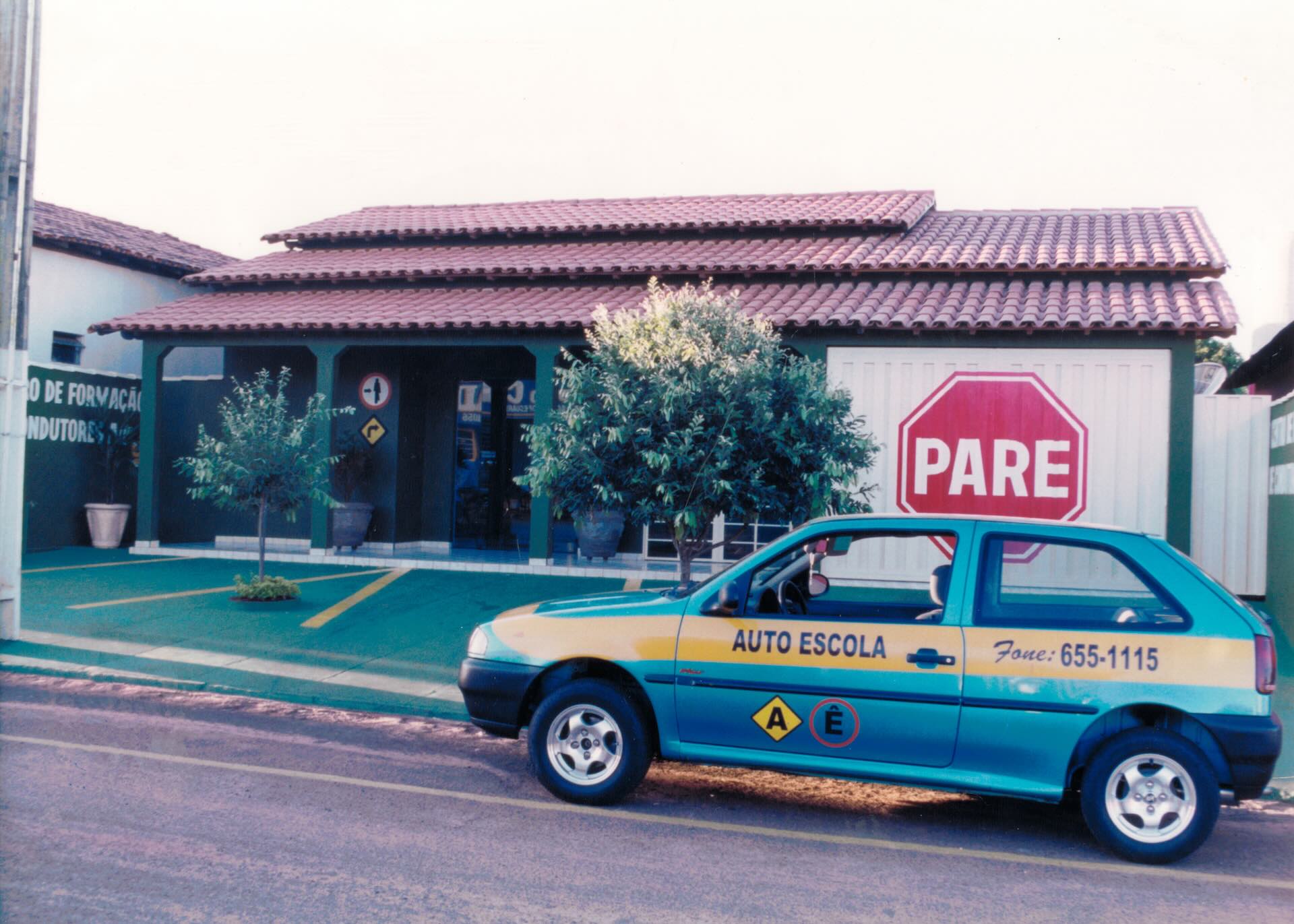 Fachada antiga da Auto Escola Aê